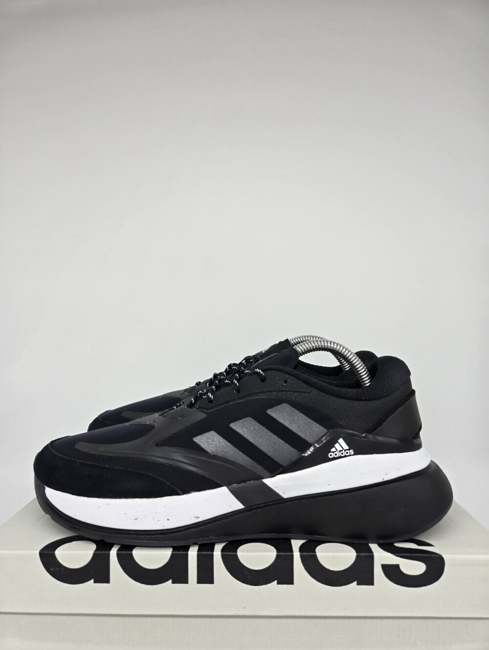 Adidas Women's Brevard HR0276 Core Black Carbon Running Shoes Size 9.5 New